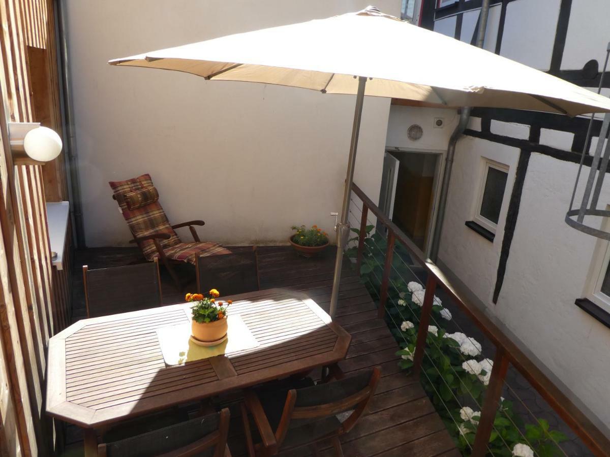 האמלן Ferienwohnung Janus Altstadt-Hameln Haus 2 Inklusive Parkplatz - Mit Und Ohne Terrasse Oder Loggia מראה חיצוני תמונה